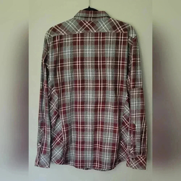 OUTPOST MAKERS flannel shirt Maroon and gray men's size large - Picture 12 of 13